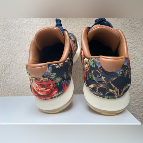 2015 KD 7 EXT OS 'Floral' - Picture 4 of 6